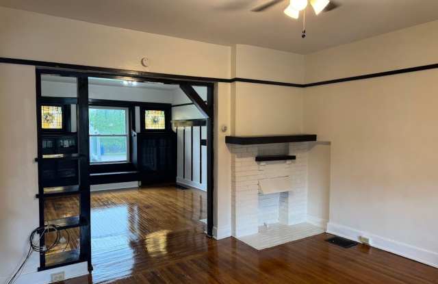 Renovated 3-Bedroom House with Air Conditioning photos photos Renovated 3-Bedroom House with Air Conditioning photos photos