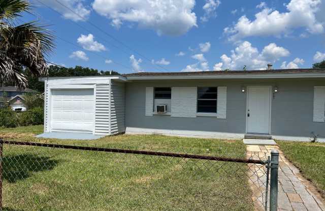 701 Barksdale: MOVE IN SPECIAL: HALF OFF first full month of rent!!! photos photos