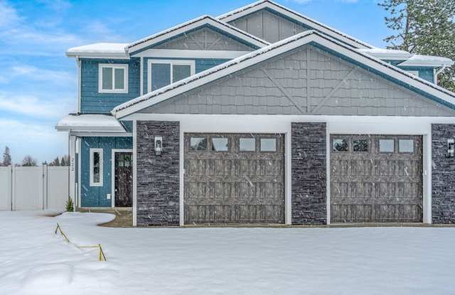 Brand New 3 bed 2.5 townhome photos photos