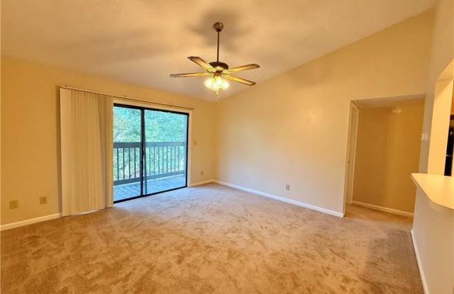 410 Wells CT Gallery 3