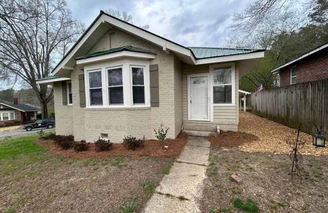 Updated 3/2 House in Celanese- $1,595 photos photos