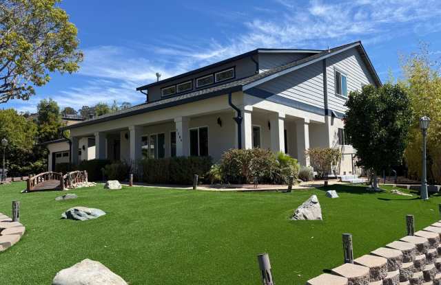 Luxurious 4 bdrm 3.5 bath home w/chef's kitchen, Santa Cruz gardens photos photos