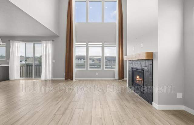5154 N Folkstone Dr Gallery 4