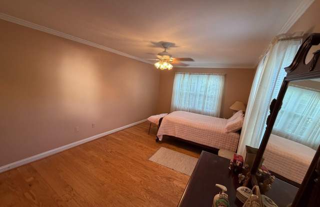 3608 OLD BALTIMORE Drive Gallery 4