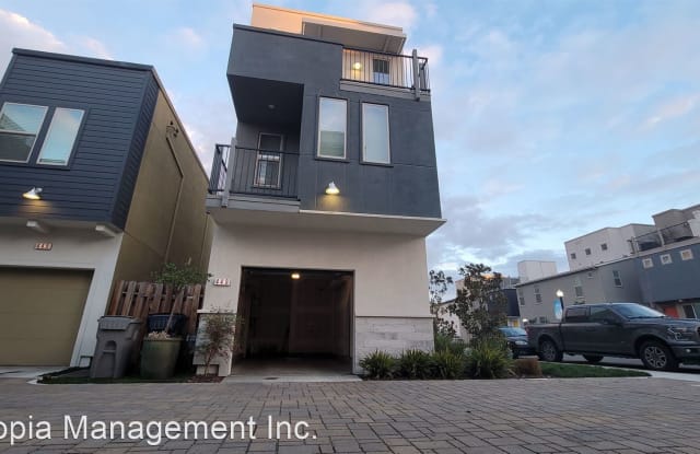 449 Crate Ave - 449 Crate Ave, Sacramento, CA 95818
