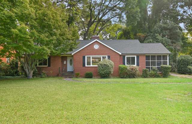 Newly Renovated 3-Bedroom Ranch with Spacious Yard Screened-In Porch! - 1642 Medford Drive, Charlotte, NC 28205 Newly Renovated 3-Bedroom Ranch with Spacious Yard Screened-In Porch! - 1642 Medford Drive, Charlotte, NC 28205