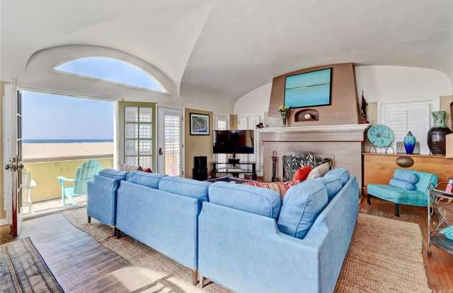 30 The Strand - 30 The Strand, Hermosa Beach, CA 90254