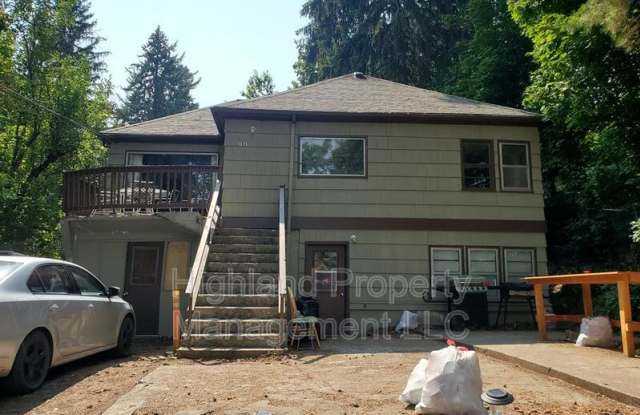 1032 NE Monroe St photos photos