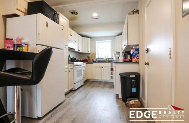 204 Lake Shore Rd. photos photos