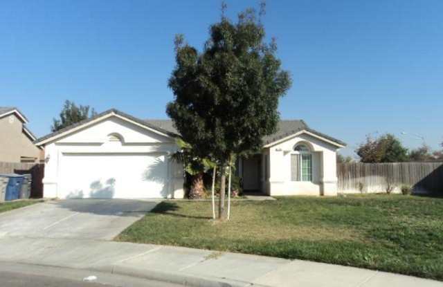 Coming Soon! - 706 Vino Court, Los Banos, CA 93635