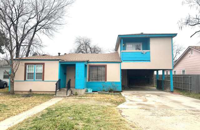 PRE-LEASING FOR FALL: Check out this Renovated 4 Bedroom photos photos
