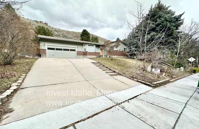 Enjoy the foothill views from your backyard! Gallery 3