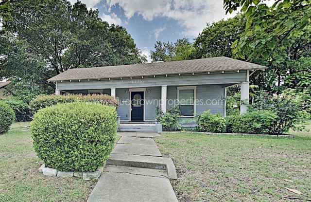 1315 Coleman St - 1315 Coleman Street, McKinney, TX 75069