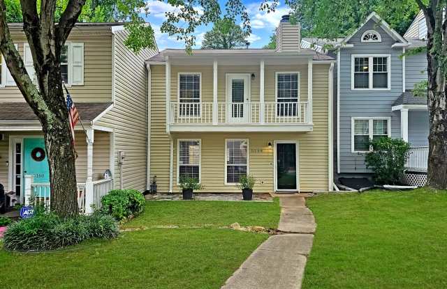 COMING SOON: Beautifully Updated 2/2.5 Townhome Near Truist Park photos photos