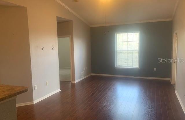 2402 COURTNEY MEADOWS COURT Gallery 3
