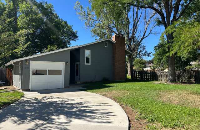 Freshly Updated 4 Bedroom Home Gallery 3