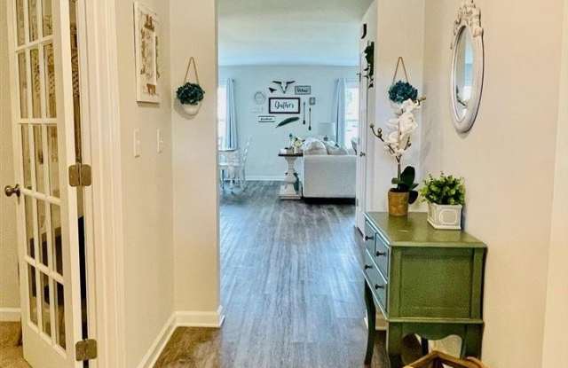 115 Edgestone Drive Gallery 3