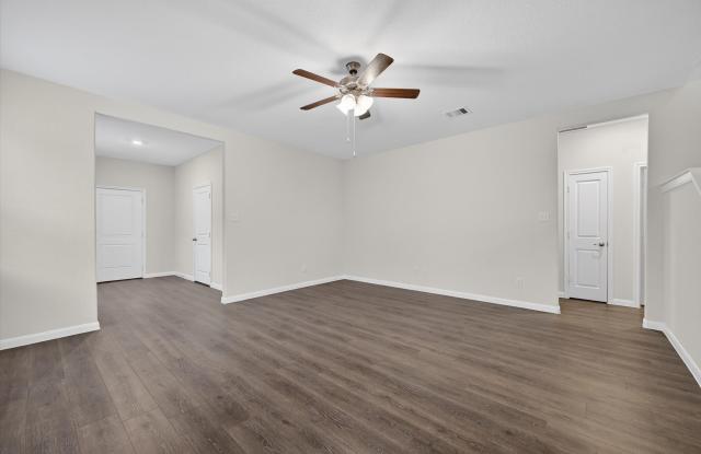 3955 Oak Creek Circle Gallery 4