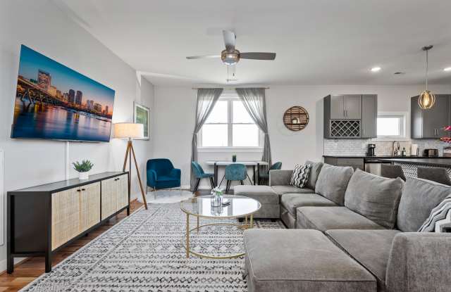 2511 Porter St photos photos