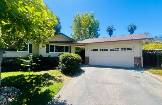 Unique 3 Bed + 2 Bath Los Altos Home - Spacious Floorplan. Great Schools  Location!! Close to Downtown Los Altos. photos photos