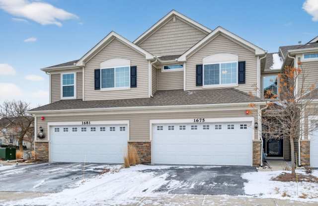 Charming 3BR Townhome in Batavia photos photos