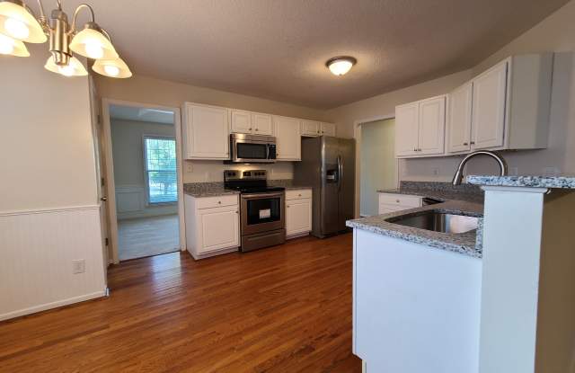 300 Brierridge Dr Gallery 2