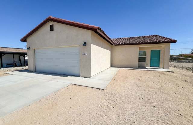 29 Palms Home with Solar photos photos 29 Palms Home with Solar photos photos