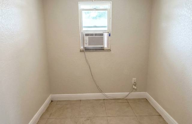 10598 106th Avenue North - #2 Gallery 4