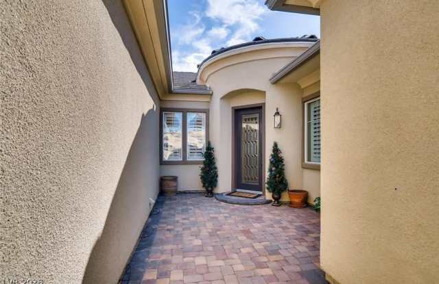 2467 Antrim Irish Drive Gallery 2