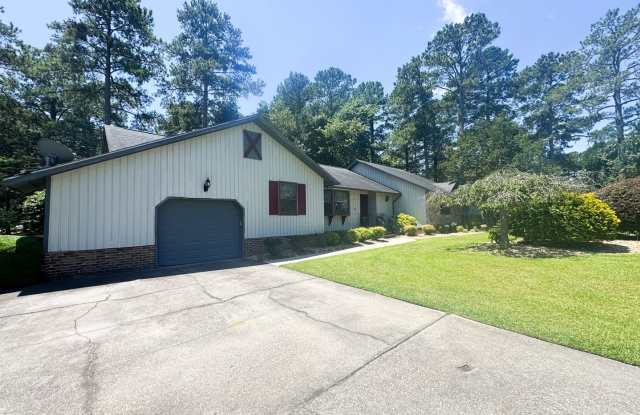 Charming 3 Bed 2.5 Bath Fayetteville Home photos photos