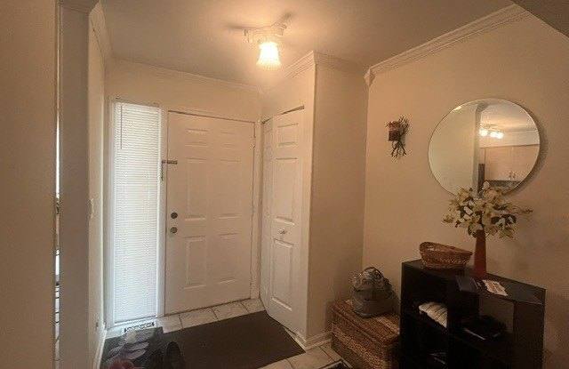 1002 Hidden Lake Drive Gallery 3