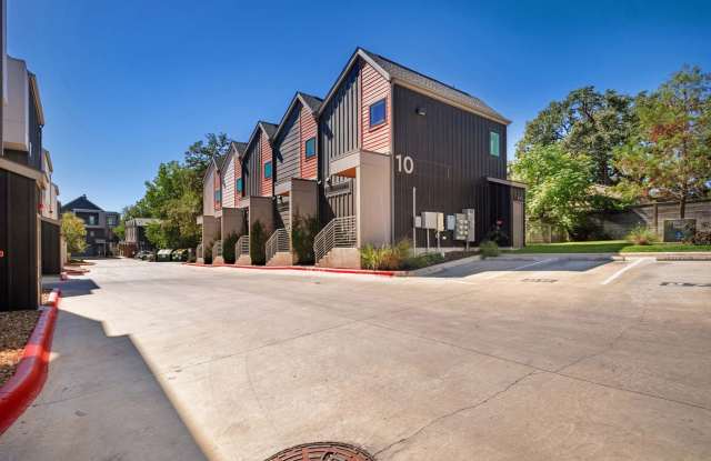 Modern Light-Filled Condo with Yard Access Near St. Elmo District photos photos