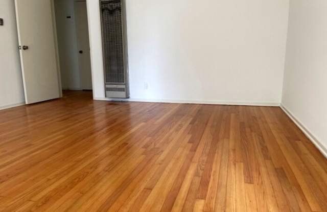 844 15th Street Gallery 4