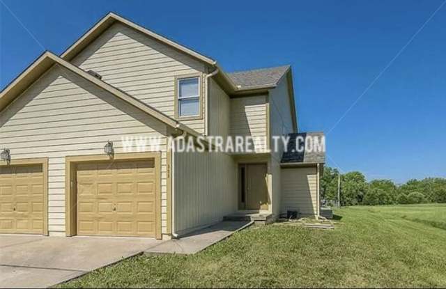 908 North Elm Street photos photos