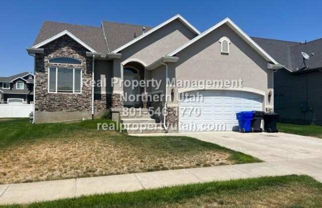 4 Bedroom 3 Bath Home in West Point Now Available! photos photos