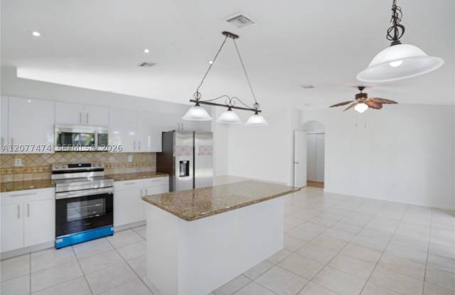 13950 SW 155th Ct Gallery 4