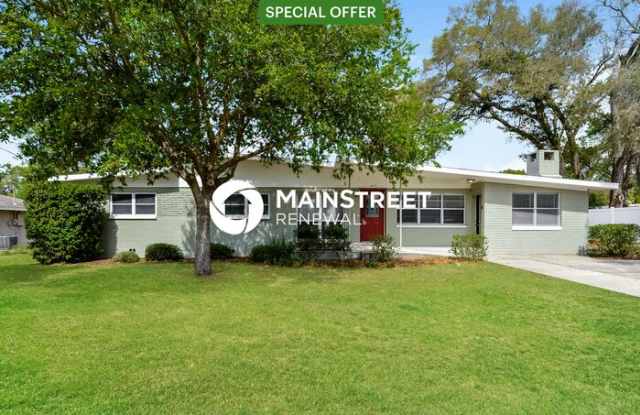 203 East Lakeview Avenue - 203 East Lakeview Avenue, Eustis, FL 32726 203 East Lakeview Avenue - 203 East Lakeview Avenue, Eustis, FL 32726