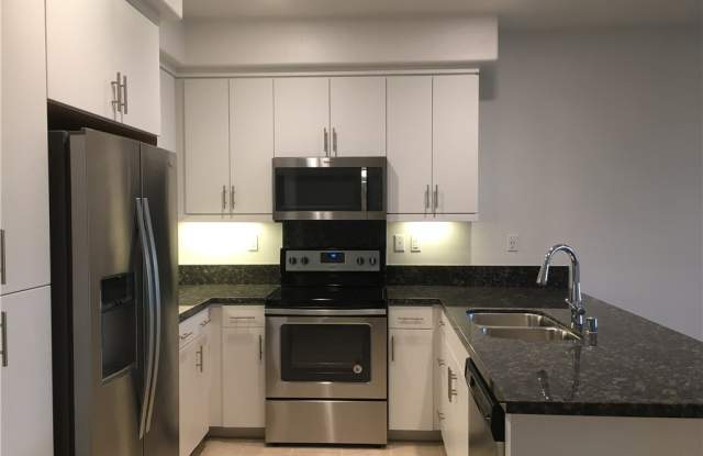 5873 Rostrata Avenue Gallery 4