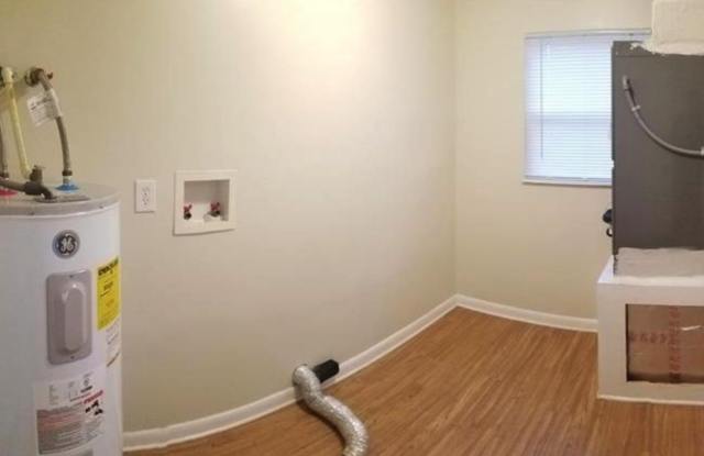 5407 Rundle Rd Gallery 4