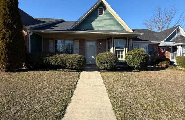 2/2 Townhome Available Now!! photos photos