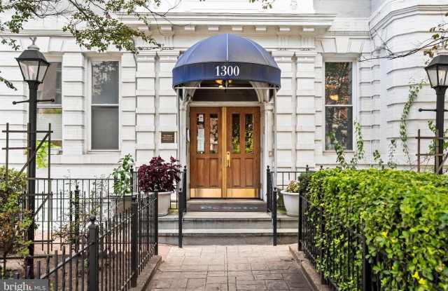 1300 MASSACHUSETTS Avenue NW Gallery 1