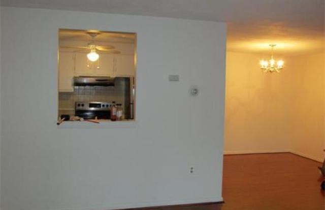 24 Williamsburg Ct UNIT 21 Gallery 2