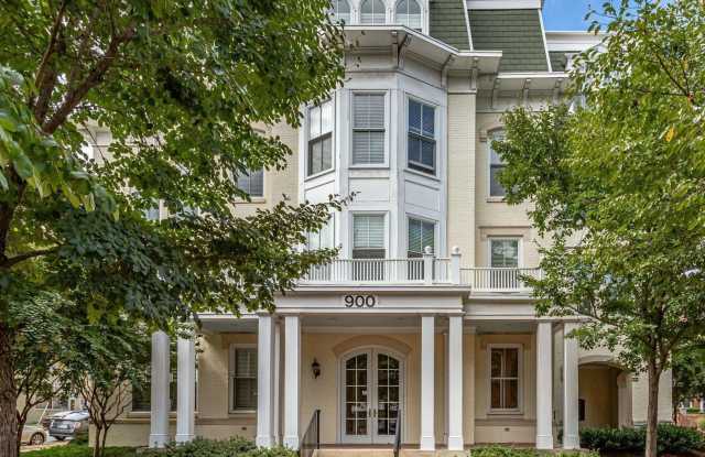 910 POWHATAN Street unit: 205S Gallery 2