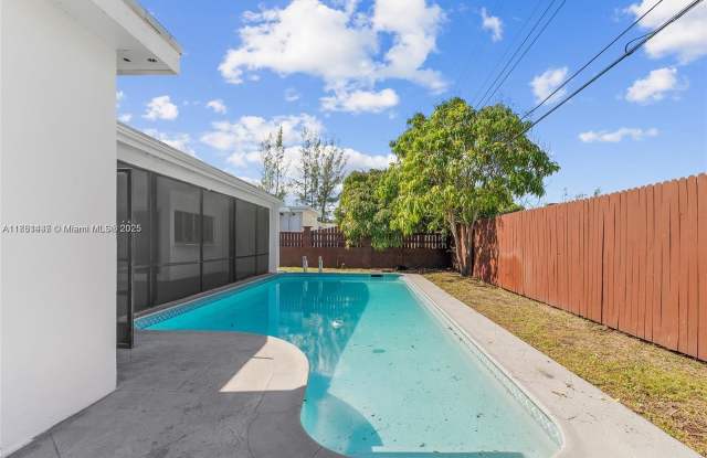 7773 Coral Blvd photos photos
