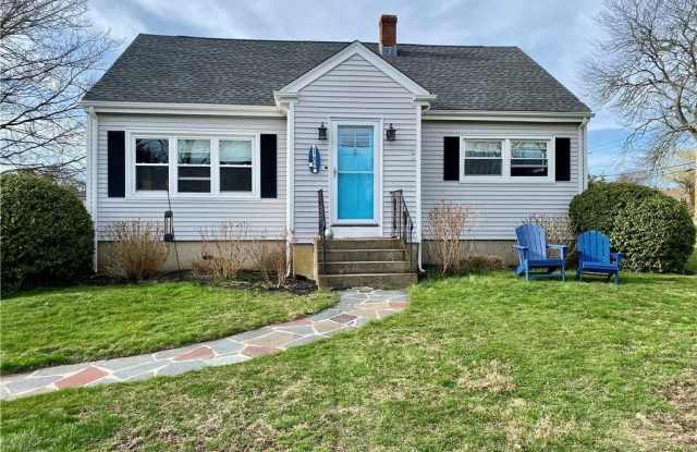 182 Newport Avenue photos photos