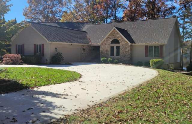 148 Lakewood Drive - 148 Lakewood Drive, Fairfield Glade, TN 38558