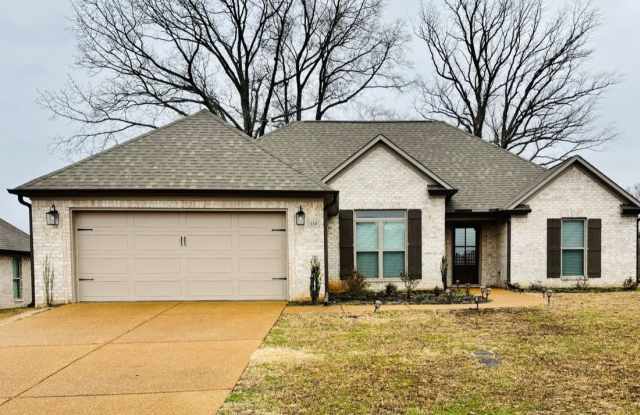 Reduced Rent! - 114 Gatewick Drive, Jackson, TN 38305