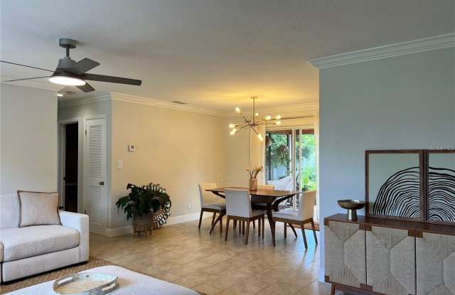 3748 MANATEE Drive SE Gallery 3