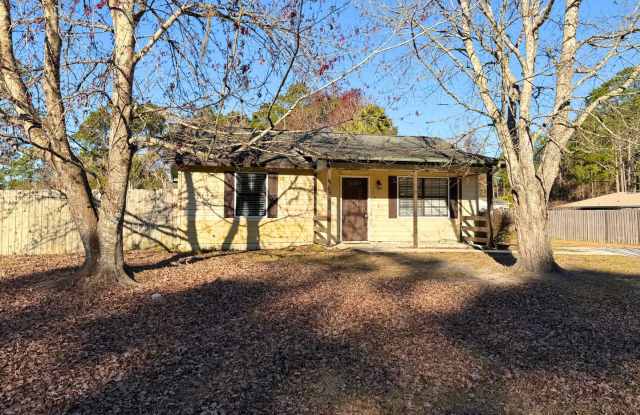 2 Bedroom Home w/ Flex Room, fenced in yard - Close to base!! photos photos