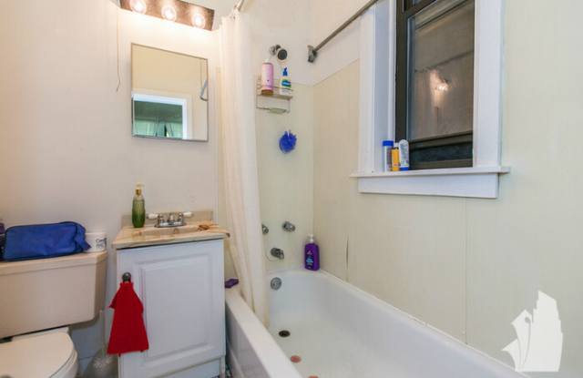 2155 West Potomac Avenue Gallery 3